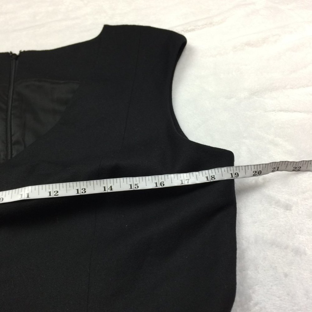 Talbots Fit & Flare Dress Sz 12 Womans Black Wool Cap Sleeve Belt V-neck Pocket - Picture 7 of 13